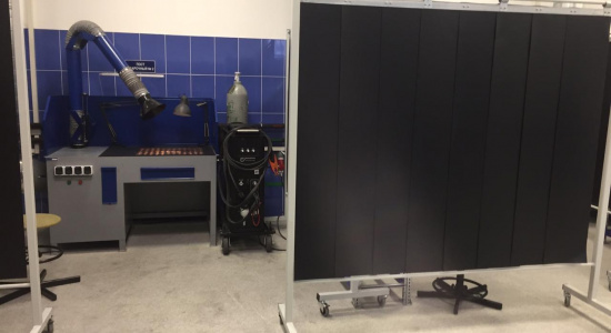 Оснащение сварочных постов, сварочные экраны, шторы