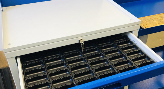 Тумбы при станках для Хранения инструмента STORE и KOMBI