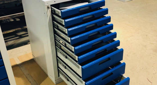 Тумбы инструментальные станочные и модульные KOMBI